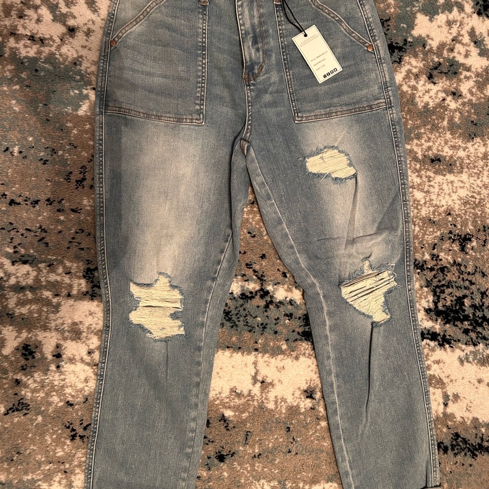 Judy Blue Boyfriend Fit Distressed Light Denim Jeans